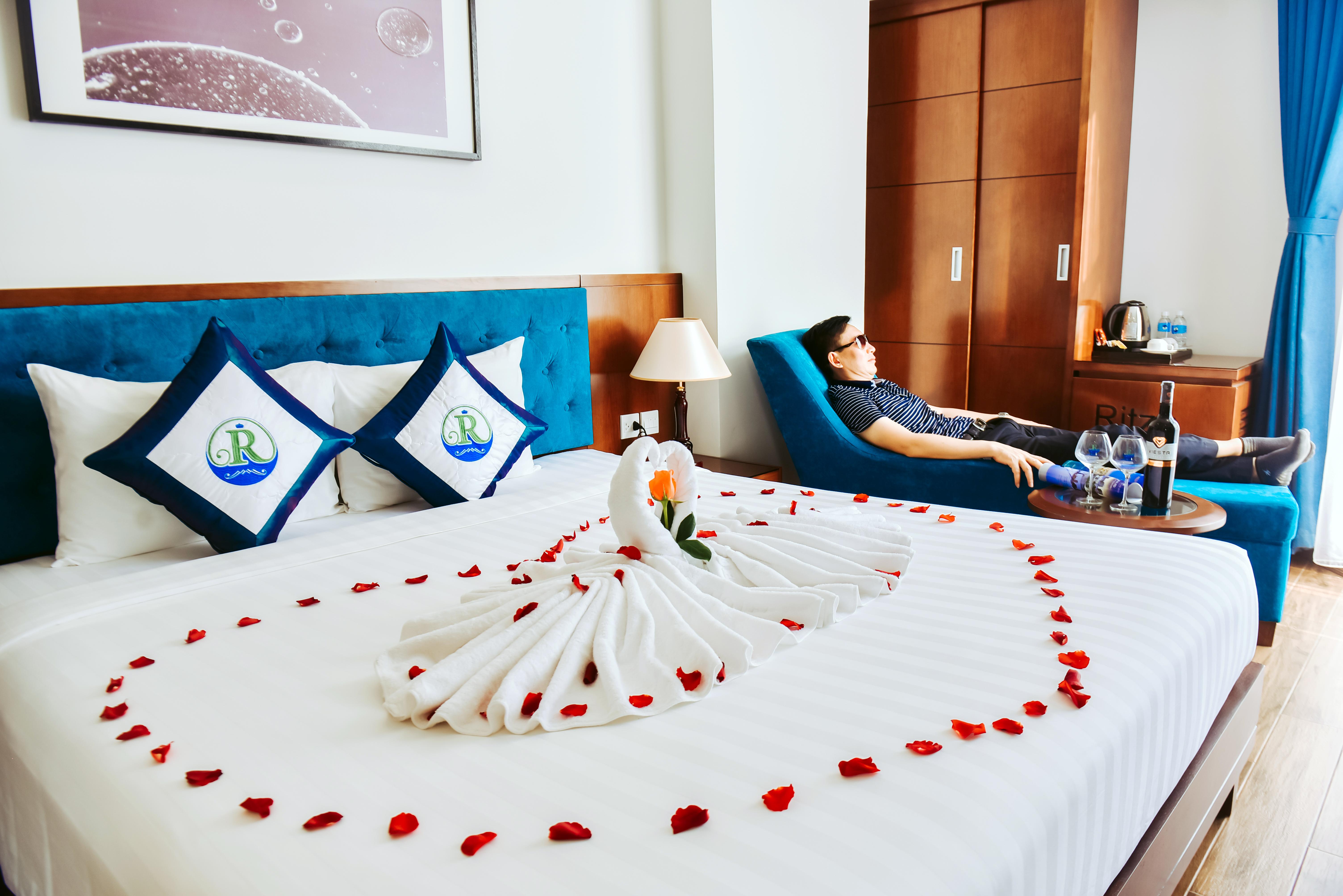 Ritzy Boutique Hotel Da Nang Beach Exterior photo